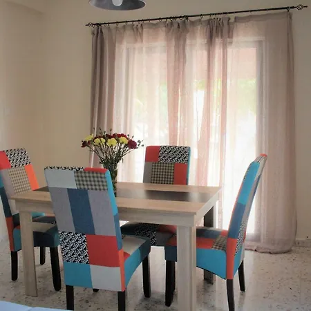 Guest house Salt Town House Larnaca