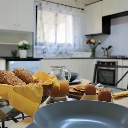 Гостевой дом Salt Town House *