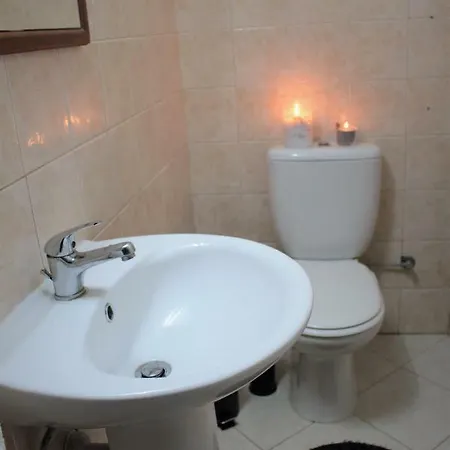 Salt Town House Pensión *