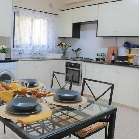 Πανσιόν Salt Town House