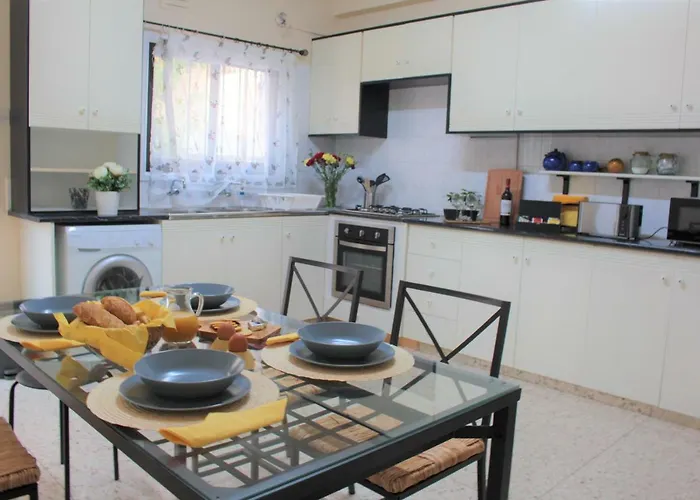 Πανσιόν Salt Town House