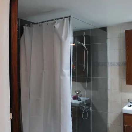 Πανσιόν Salt Town House 3*